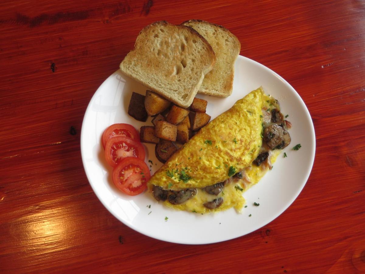 Auberge Cafe Acadien Bonaventure Ngoại thất bức ảnh